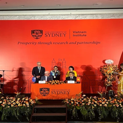 CHƯƠNG TRÌNH LIÊN KẾT TRƯỜNG  ĐẠI HỌC DƯỢC HÀ NỘI - ĐẠI HỌC SYDNEY:  HỌC MỘT CHƯƠNG TRÌNH CẤP 3 BẰNG: DƯỢC SĨ (ĐH DƯỢC), CỬ NHÂN DƯỢC (HONOR DEGREE) VÀ THẠC SĨ THỰC HÀNH DƯỢC